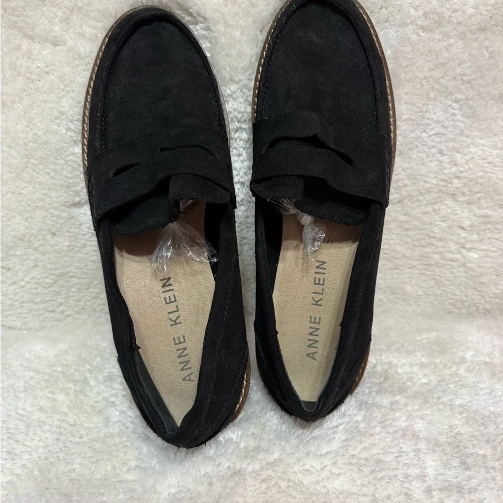 Anne Klein Everly Black Fabric Lugged Sole Loafers Women's Size 8.5M